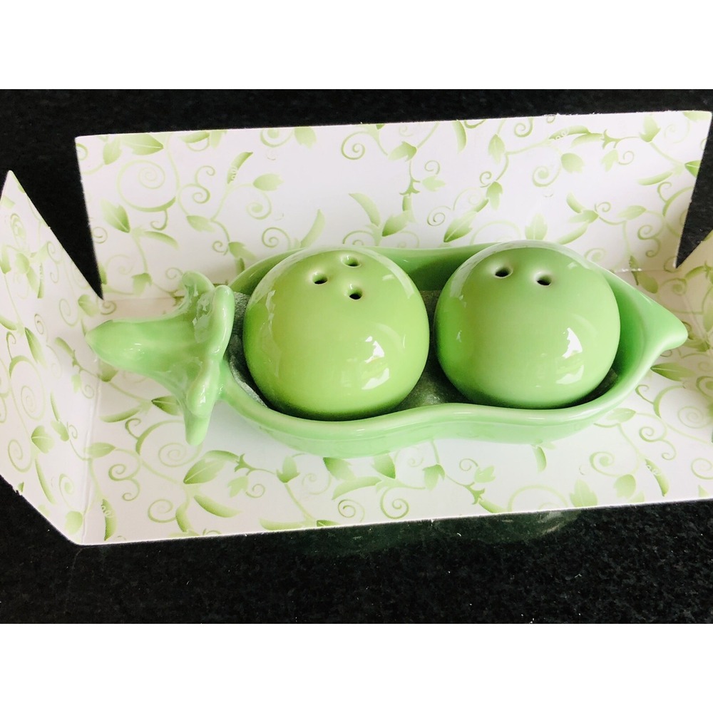Two Peas In A Pod Salt & Pepper Shakers Set - Kate Aspen - Miniature New In Box - Picture 8 of 12
